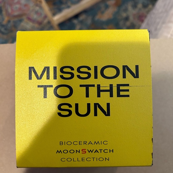 Omega x Swatch Mission Sun - Picture 8 of 8